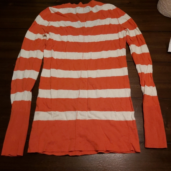 Women's American Eagle Sweater - Picture 2 of 3